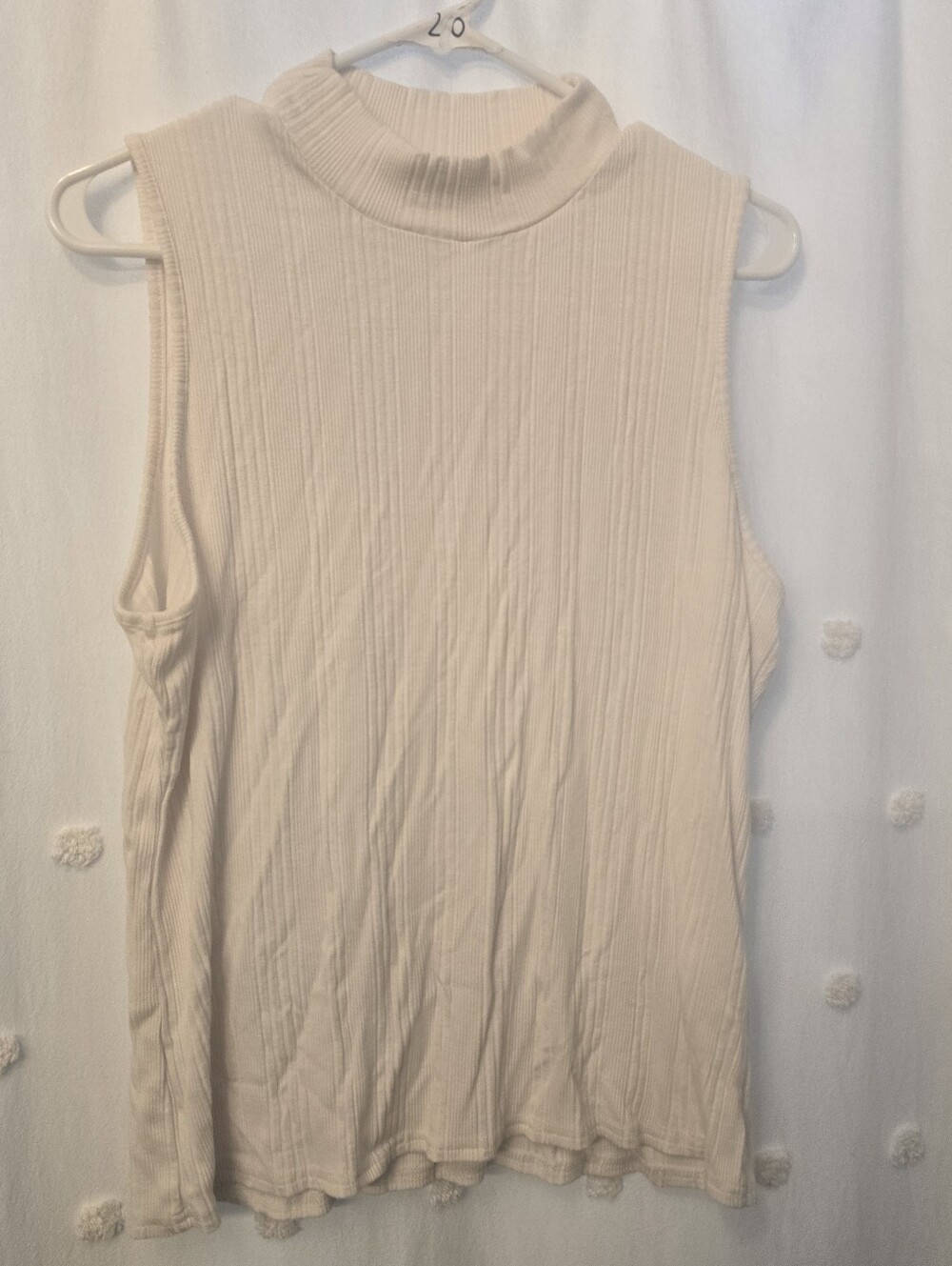 Cyrus Sleeveless Mock Neck Ribbed Tank Top in Cream Size XL